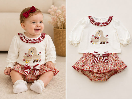 Conjunto de bebé con patitos y braguita floral