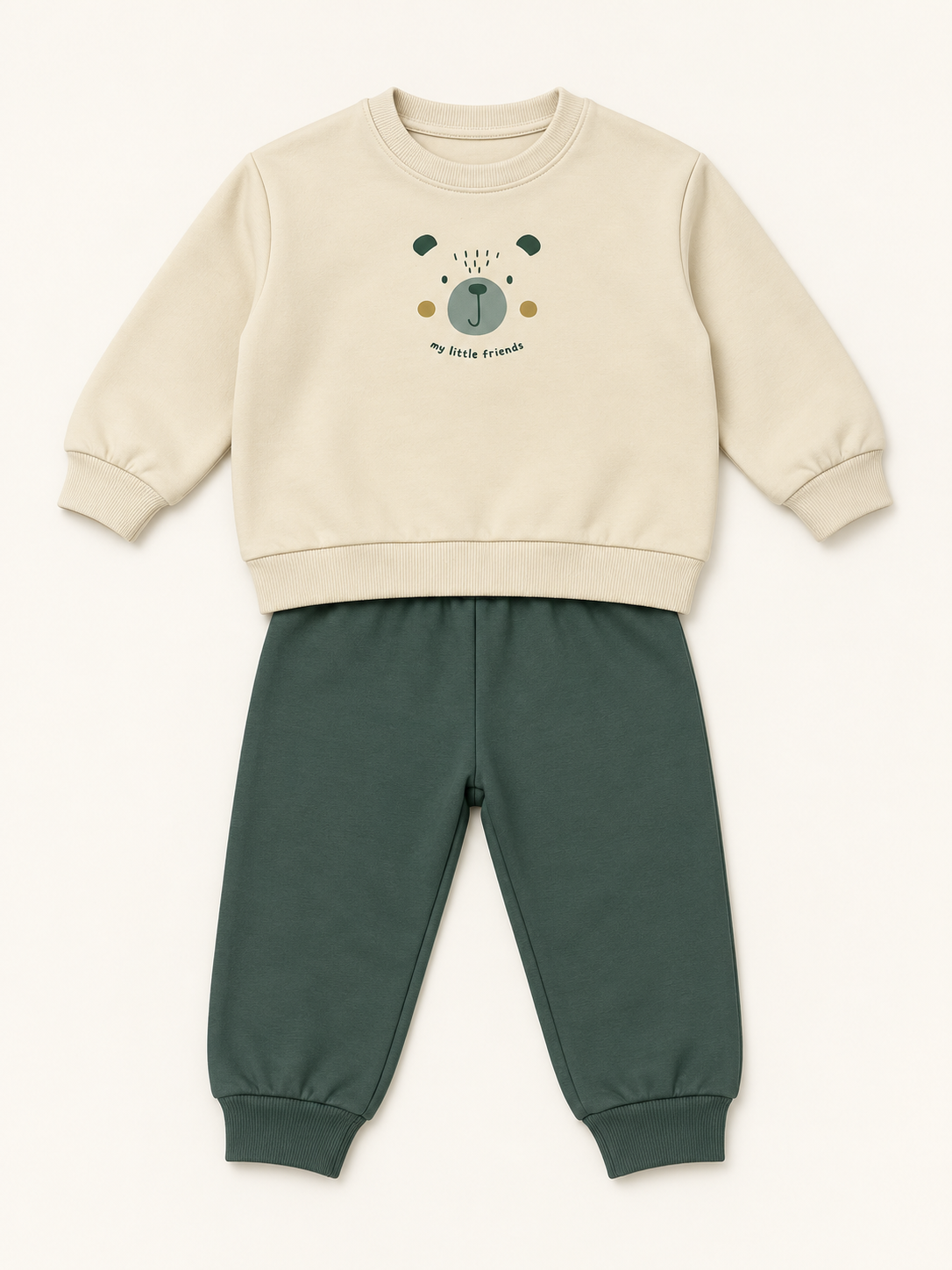 Chándal de niño con oso y pantalón verde