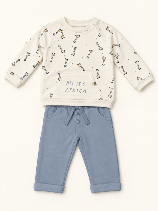Conjunto de bebé con jirafas y pantalón azul