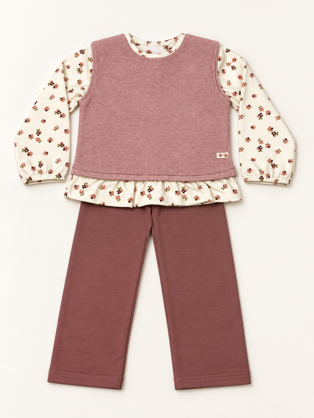 Conjunto de niña malva con mangas estampadas