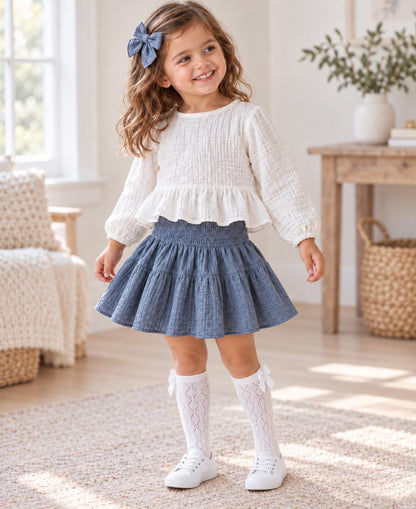 Falda pantalón Atari denim; otras prendas y complementos se venden por separado